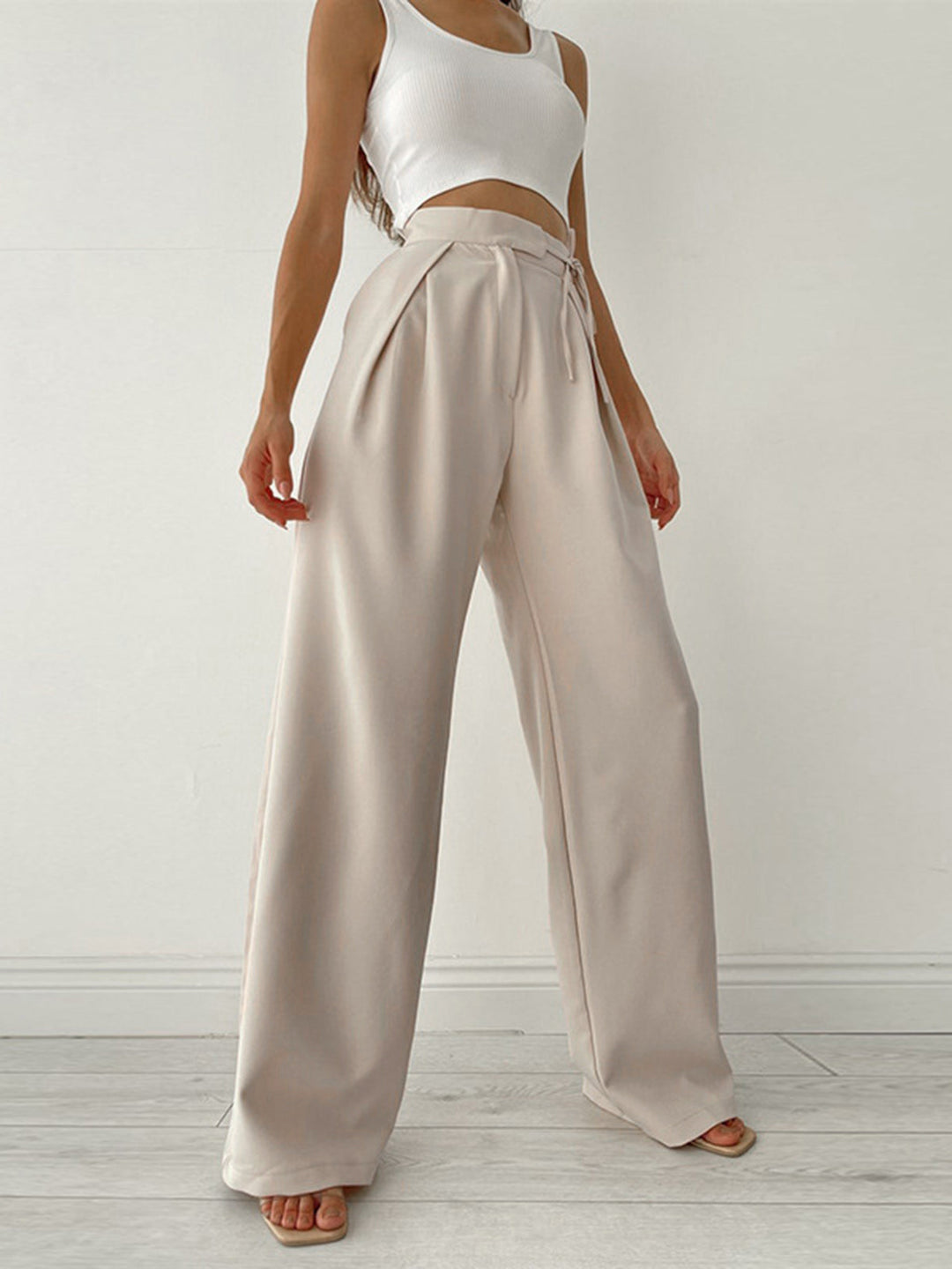 Lumi | High-Waisted Wide-Leg Trousers with Bow Detail