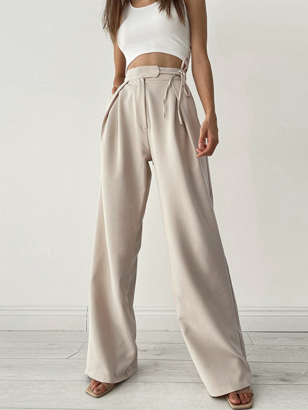 Lumi | High-Waisted Wide-Leg Trousers with Bow Detail