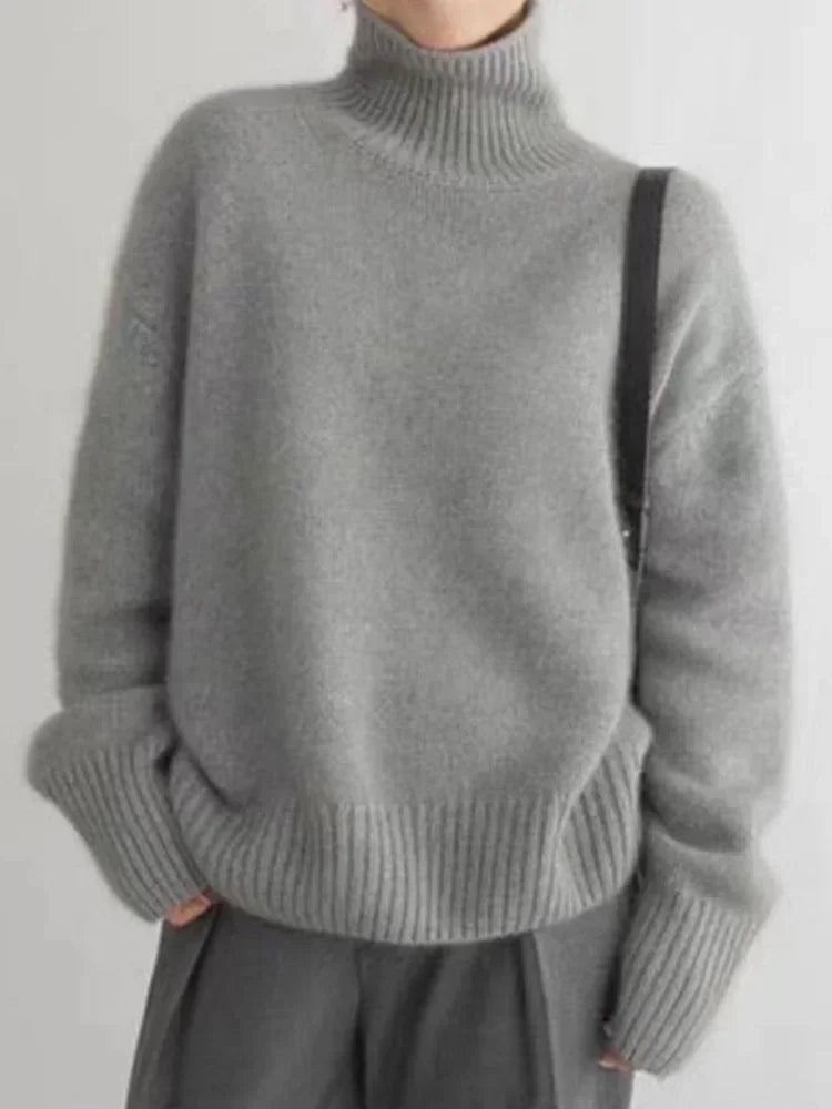 Women's Classic Winter Polyester Turtleneck - BN
