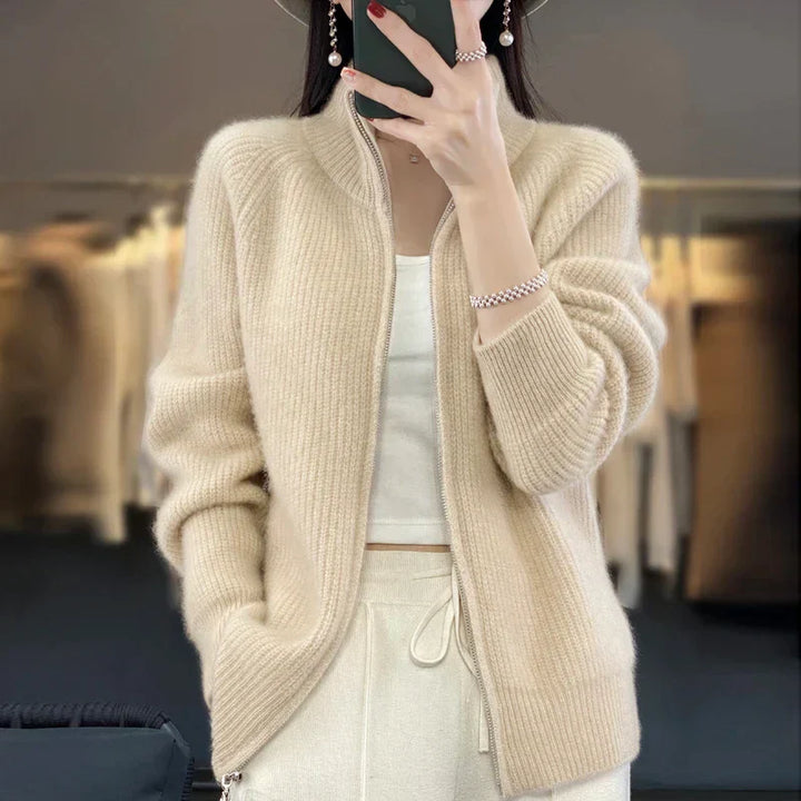 Cozy Women's Oversized Wool Cardigan – Winter Collection – BN