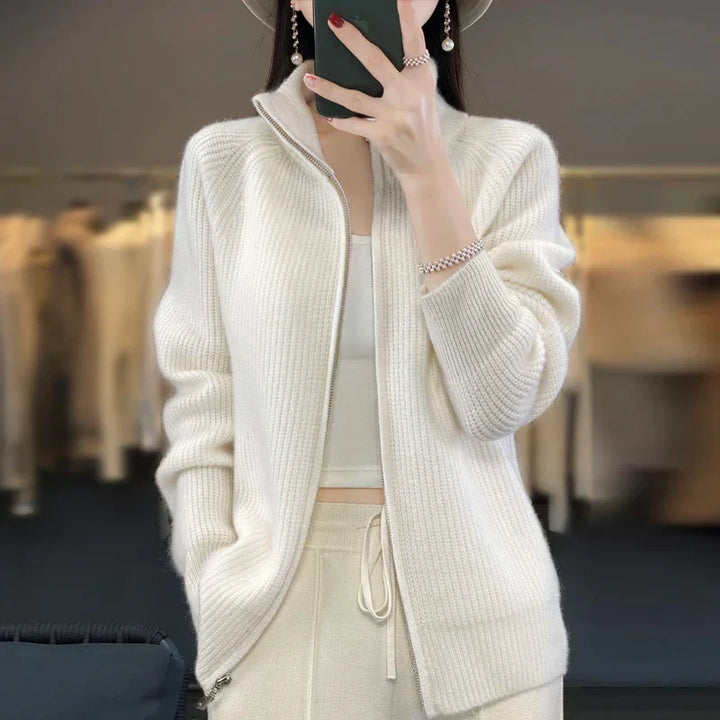 Cozy Women's Oversized Wool Cardigan – Winter Collection – BN