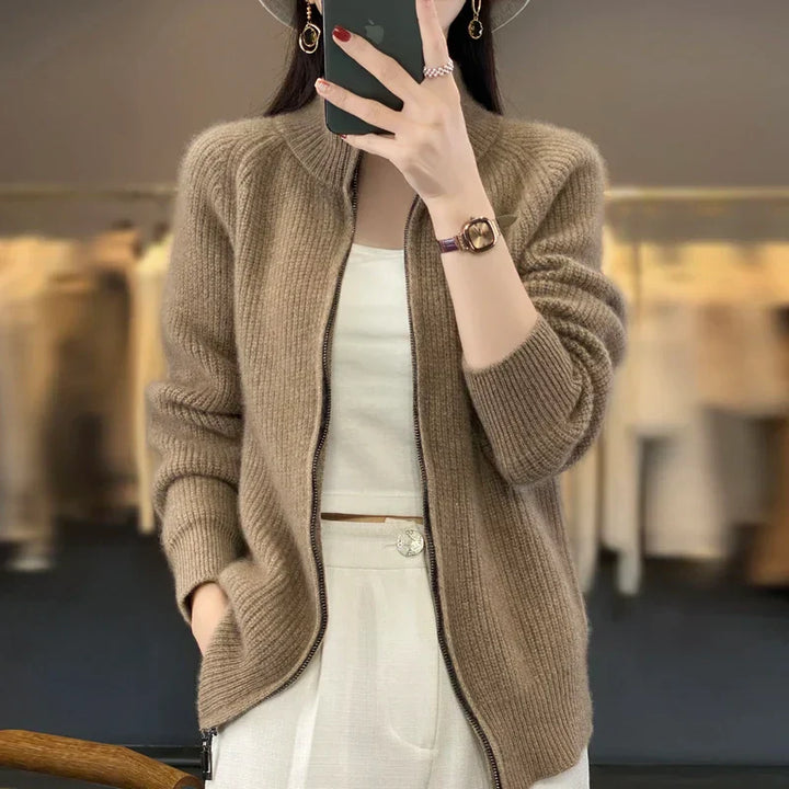 Cozy Women's Oversized Wool Cardigan – Winter Collection – BN
