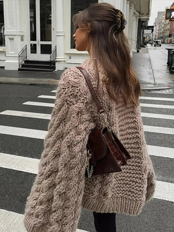 Women's Oversized Cable Knit Cardigan with Dropped Shoulders – Casual Style – BN