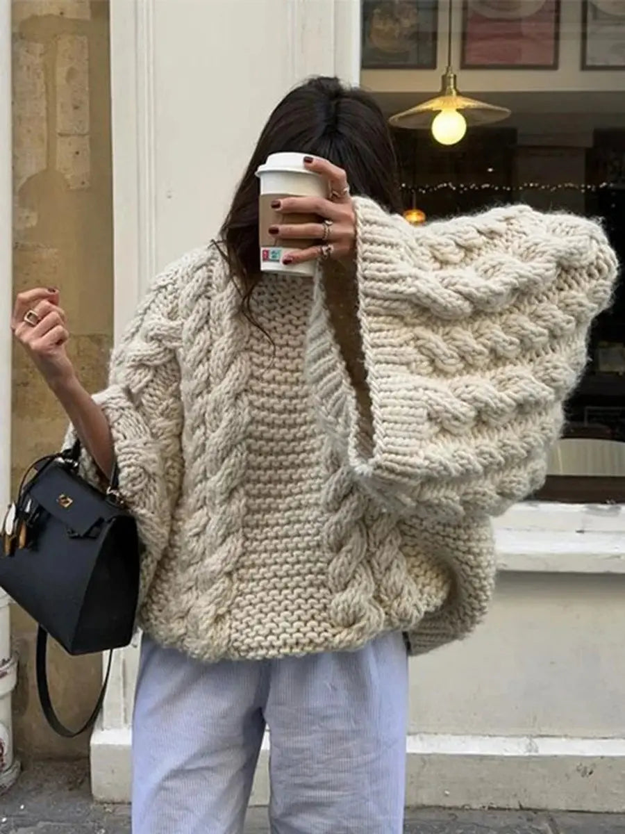 Women's Oversized Cable Knit Cardigan with Dropped Shoulders – Casual Style – BN