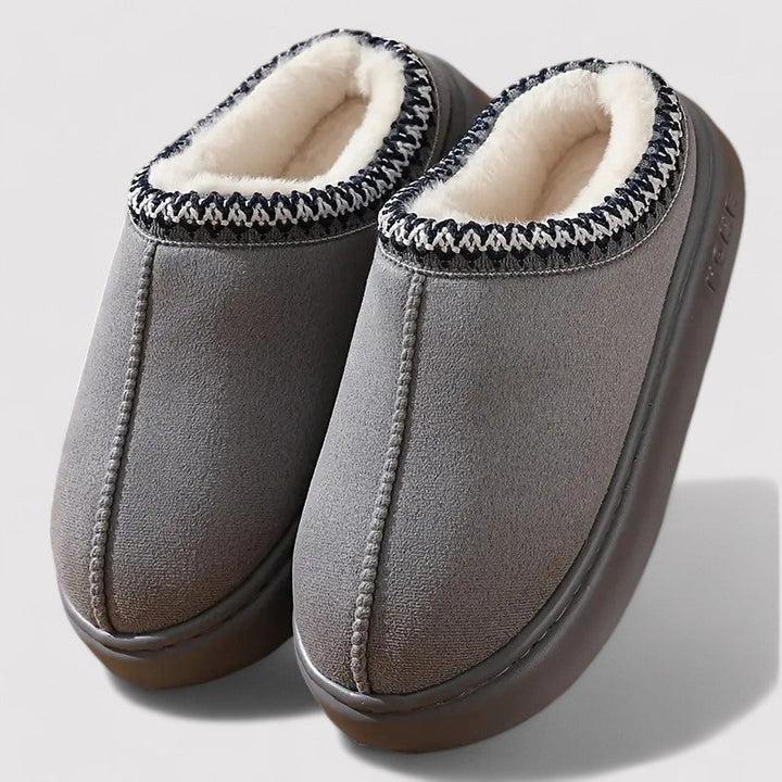 FluffyFeet | Cozy Unisex Slippers with Non-Slip Bottom